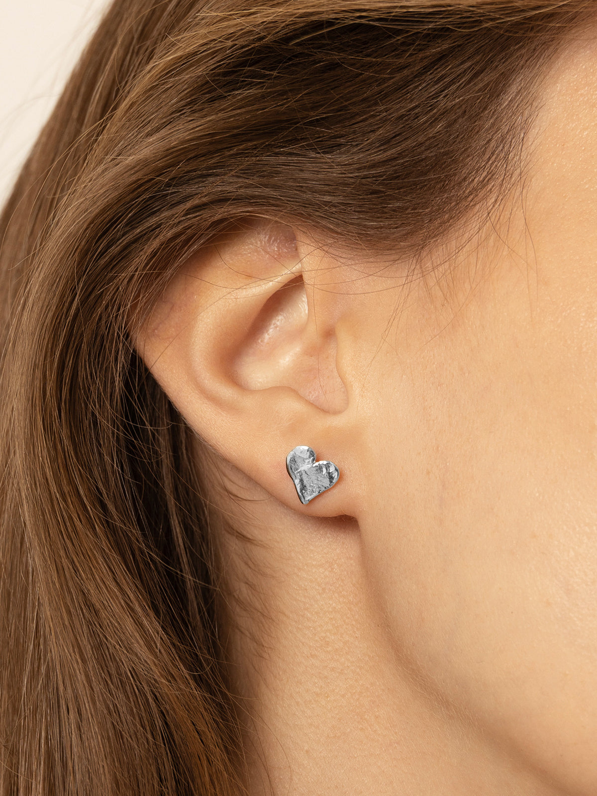 Amore Earrings 14k White Gold