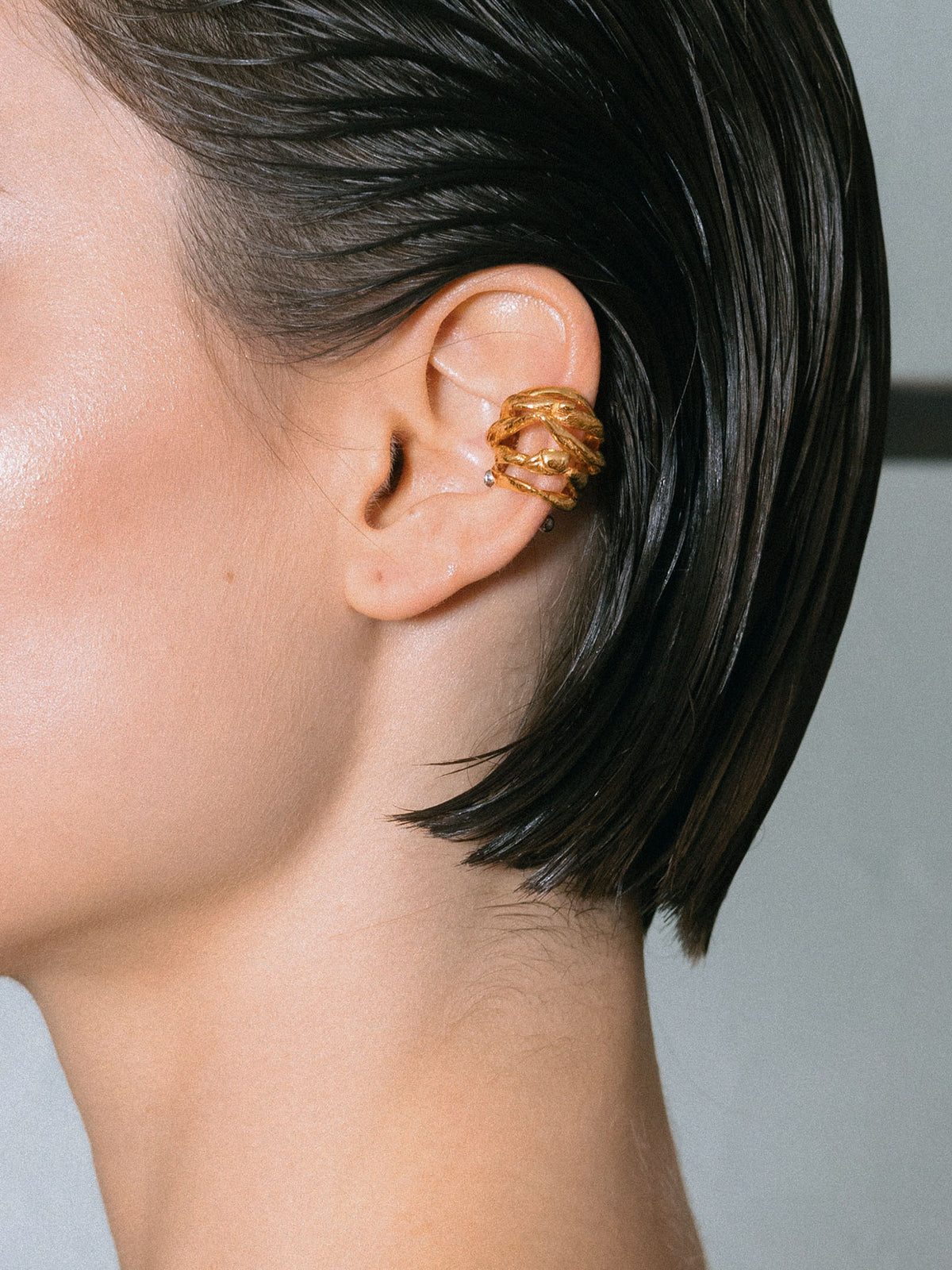 Talisman Wave Ear Cuff Gold