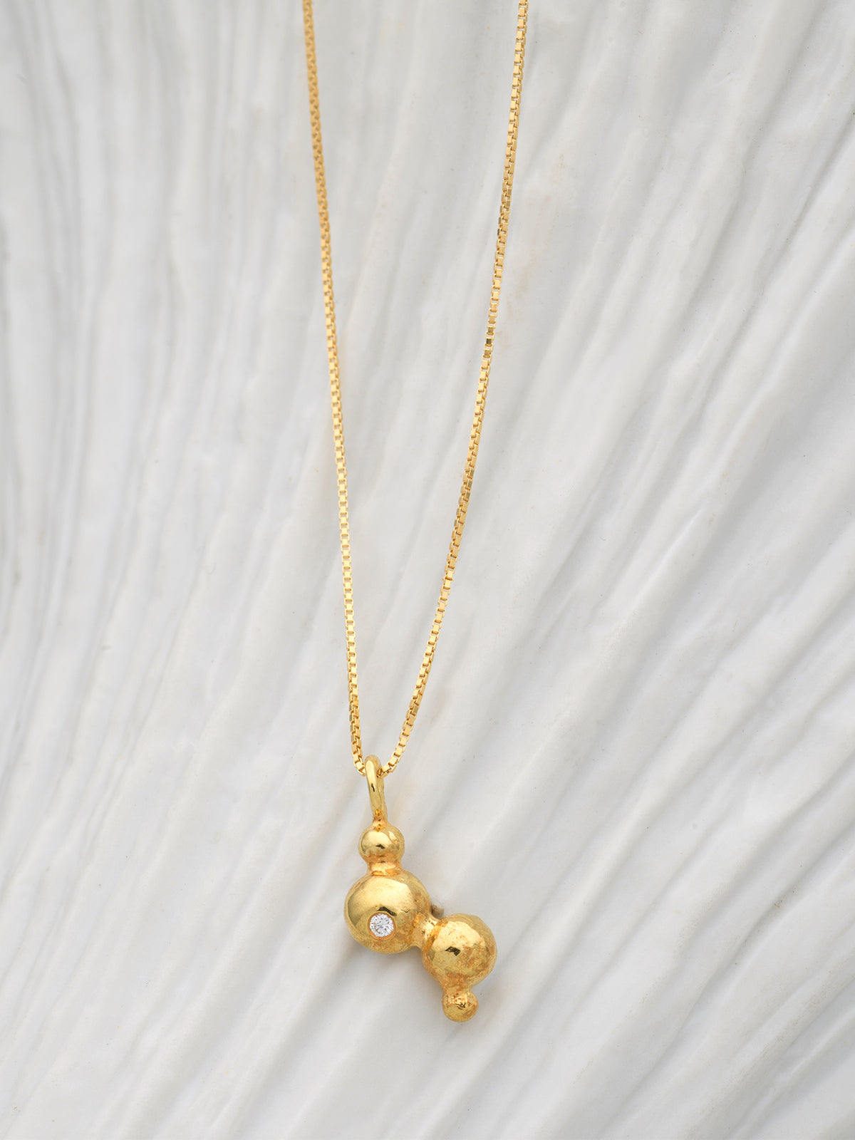 Diamond Bubble Necklace 14 ct gold